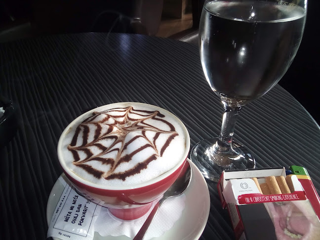 Caffe Bar Moon - Gastronomija i ugostiteljstvo