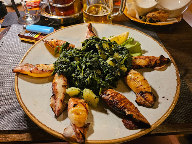 Van Grad 3, 21310, Omiš