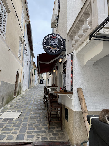 Comentarii opinii despre Fast food Burger Box