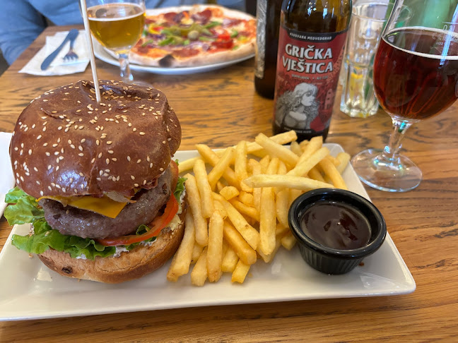 Opinii despre Kavana Marijana în Matulji - Gastronomija i ugostiteljstvo