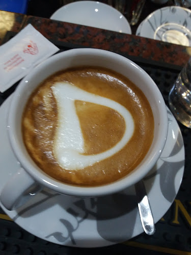 Lider caffe bar - Gastronomija i ugostiteljstvo