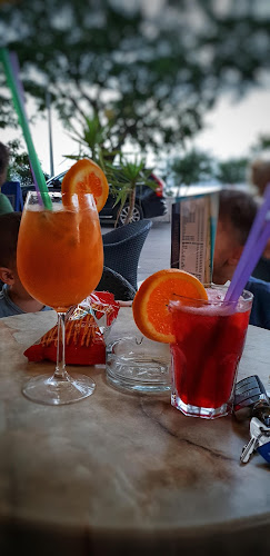 Opinii despre Caffe Bar Verona în Kaštel Stari - Gastronomija i ugostiteljstvo