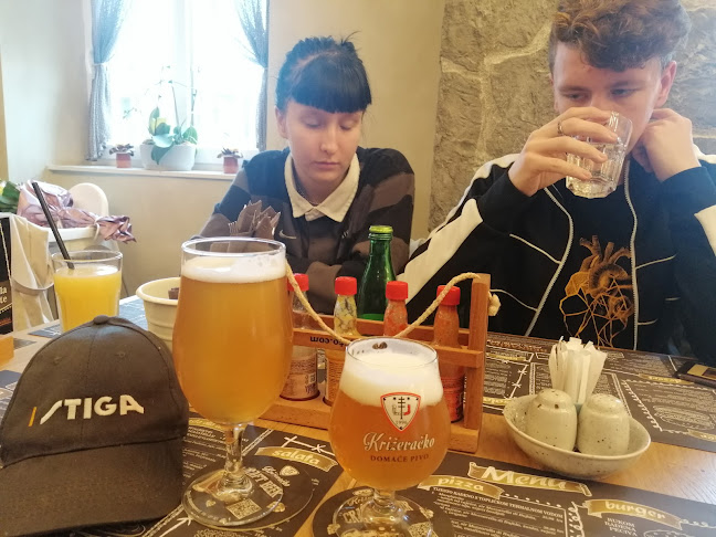 Bernarda pizza pasta burger - Gastronomija i ugostiteljstvo