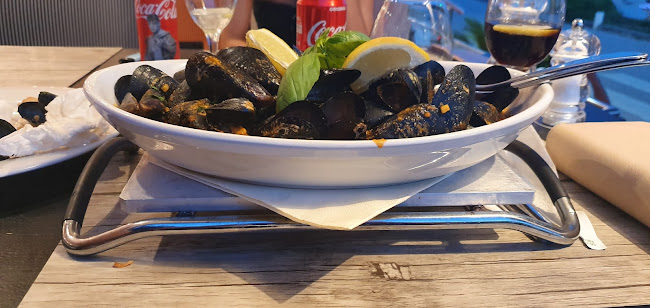 Bazilika Novalja - Gastronomija i ugostiteljstvo