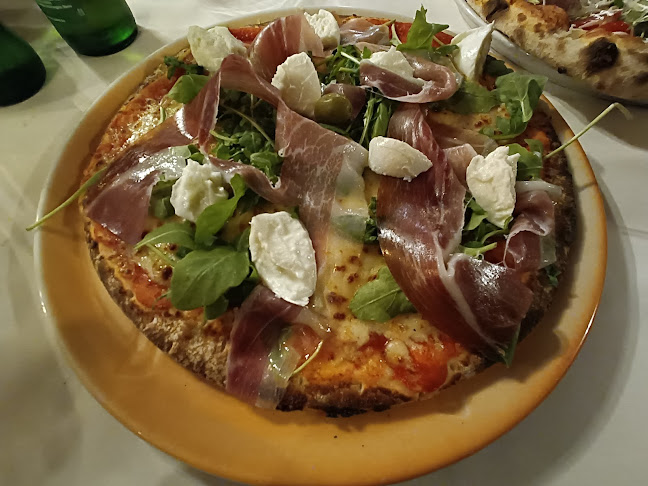 Bistro-pizzeria Luna - Gastronomija i ugostiteljstvo