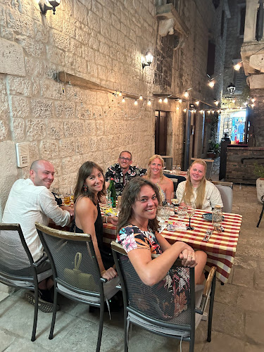 Opinii despre Konoba Stafileo în Trogir - Gastronomija i ugostiteljstvo