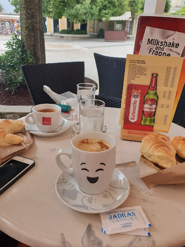 Slastičarnica "Express" - Nerezine