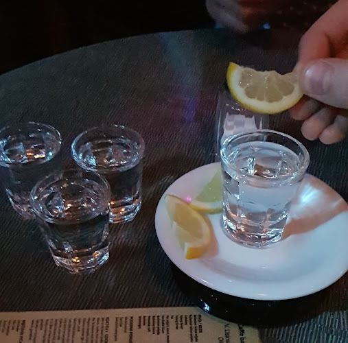 Caffe bar - Noćni Bar BARFLY