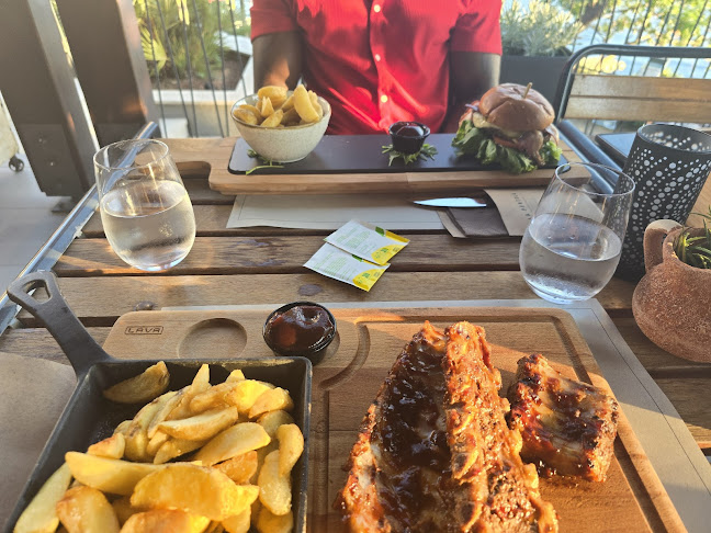 Craft Beer & Grill - Rabac