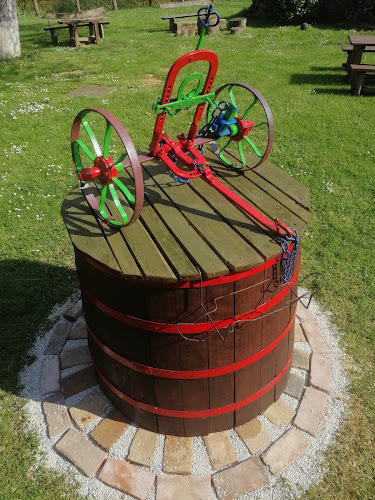 Comentarii opinii despre Gornjevinska klet