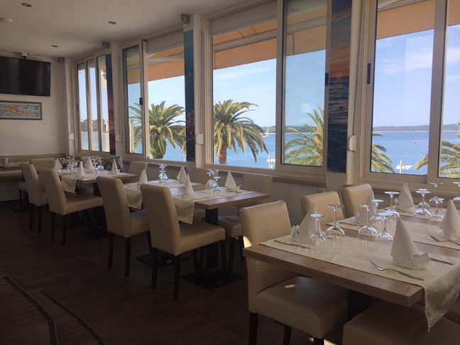 Opinii despre Plava Alga în Hvar - Gastronomija i ugostiteljstvo