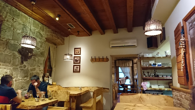 Ul. Domovinskog rata 46, 21000, Split