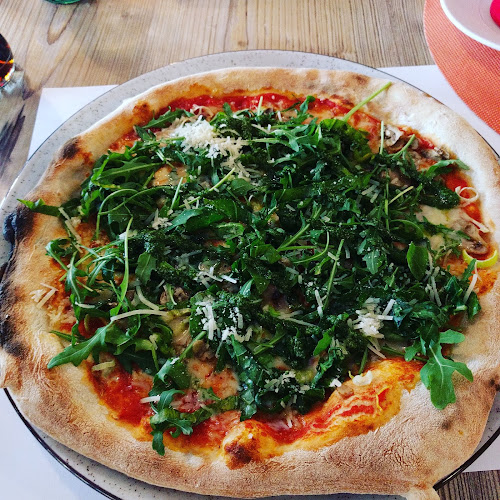 Mlinovi ul. 85A, 10000, Zagreb