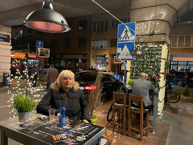 Street food "The Passage + by Luka