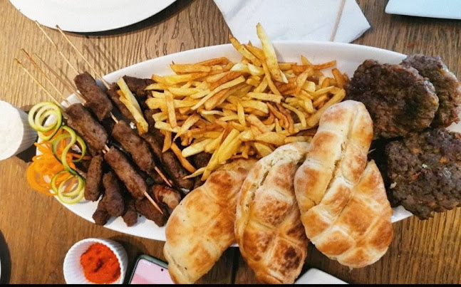 Opinii despre Grill bar World of meat în Sinj - Gastronomija i ugostiteljstvo