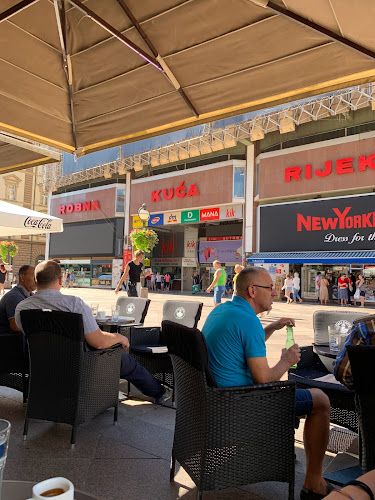 Comentarii opinii despre Mali Caffe