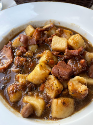 Opinii despre Tinel Split în Split - Gastronomija i ugostiteljstvo