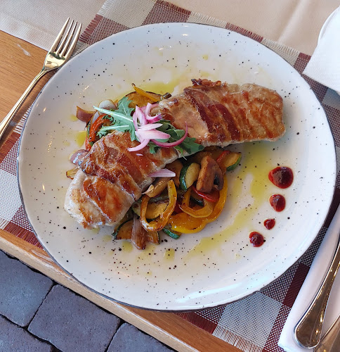 Ul. Većeslava Kolara 28, 10430, Samobor