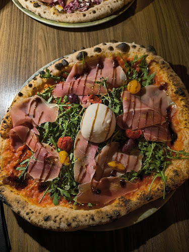 Pizzeria Park - Gastronomija i ugostiteljstvo