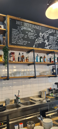 Opinii despre Destino Coffee & Wine Bar în Zadar - Gastronomija i ugostiteljstvo