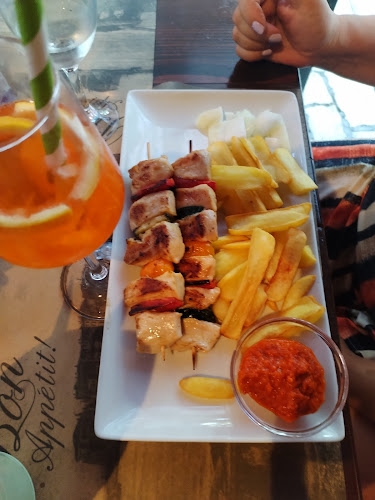 Taverna da Baston - Gastronomija i ugostiteljstvo