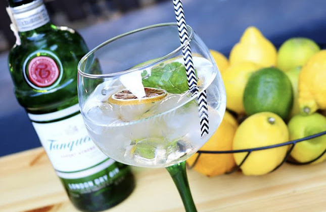 Comentarii opinii despre Public Bar