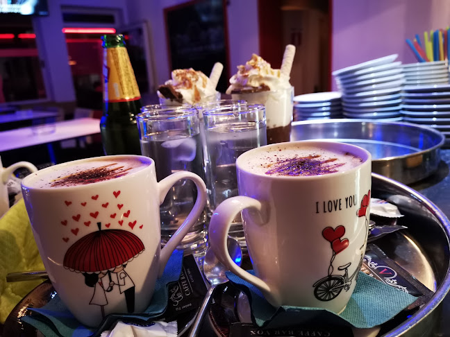 VOX caffe bar - Kaštel Novi