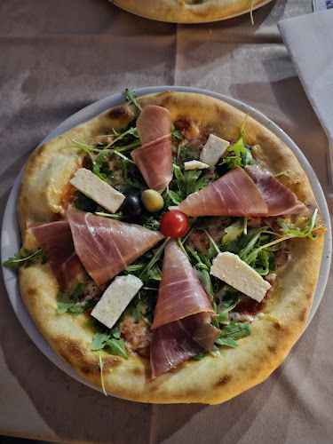 Trg Ruđera Boškovića 13, 20232, Slano