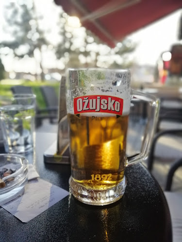 Opinii despre Phoenix în Sesvete - Gastronomija i ugostiteljstvo