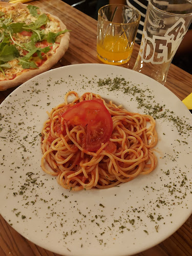 Pizzeria Quattro - Gastronomija i ugostiteljstvo