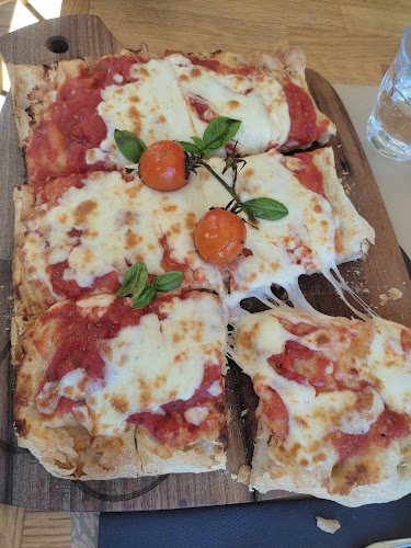 Opinii despre Trattoria Mandrać în Opatija - Gastronomija i ugostiteljstvo