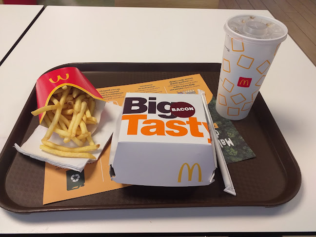 Opinii despre McDonald’s City Center One Split în Split - Gastronomija i ugostiteljstvo