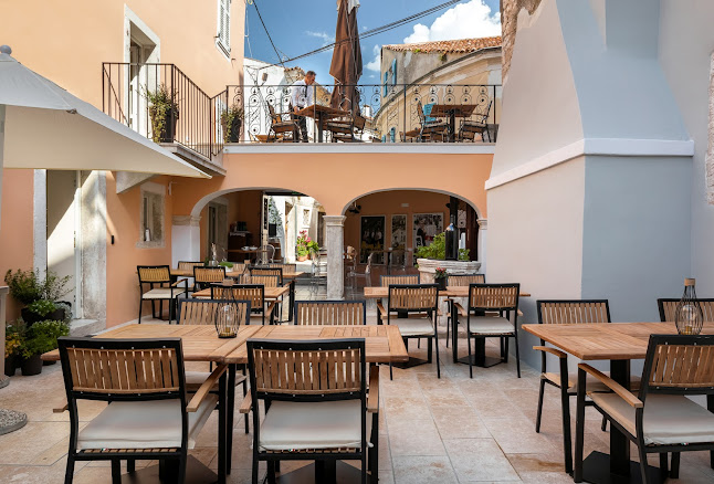 Restaurant Casa Manzolin by Sv.Nikola