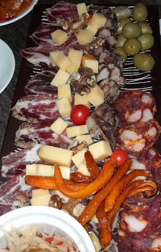 Opinii despre BUBO BUBO Camping & Chiringuito în Benkovac - Gastronomija i ugostiteljstvo