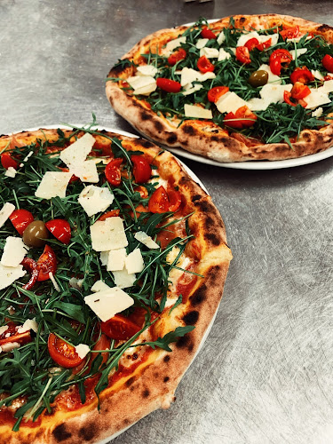 Pizzeria La Contadina