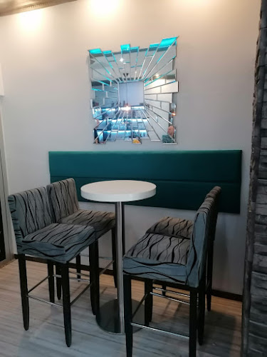 Opinii despre Caffè Bar Đir Sportsbar în Imotski - Gastronomija i ugostiteljstvo