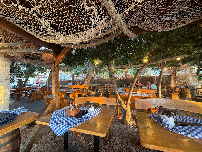 Šetalište Vladimira Nazora 14, 23250, Pag