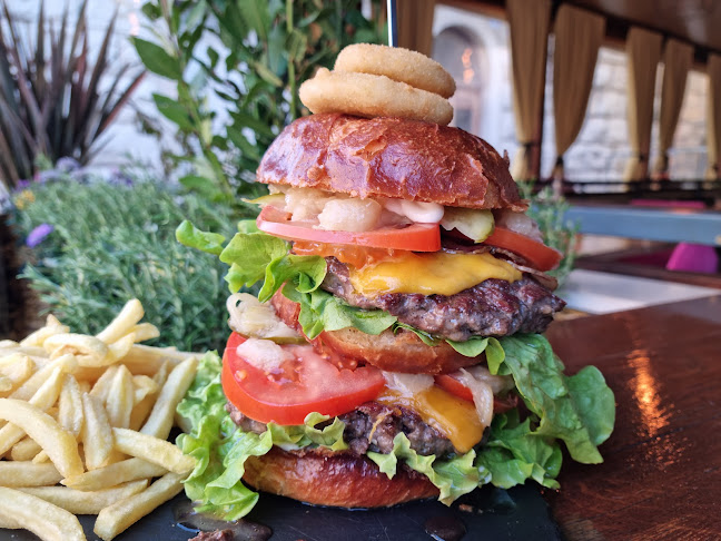 Restoran Lumber - Gastronomija i ugostiteljstvo