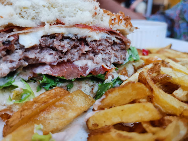 Comentarii opinii despre Pluto’s Burger Bar