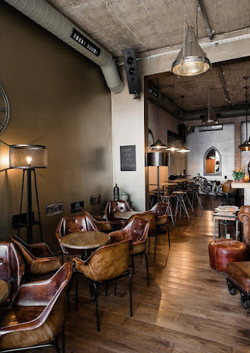 Caffe bar polupansion