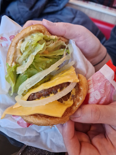 Burger King Arena Centar Zagreb - Gastronomija i ugostiteljstvo