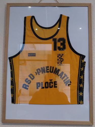 Trg kralja Tomislava 2, 20340, Ploče