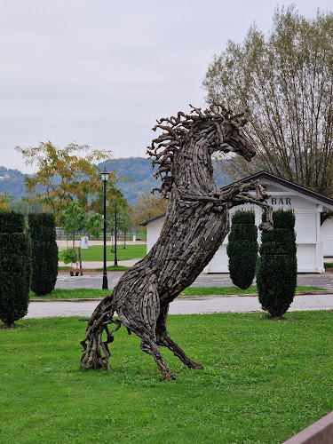 Ul. Većeslava Kolara 28, 10430, Samobor