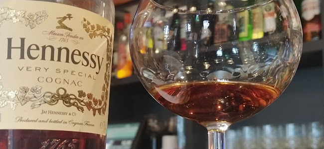 Caffe bar "Agram" - Gastronomija i ugostiteljstvo