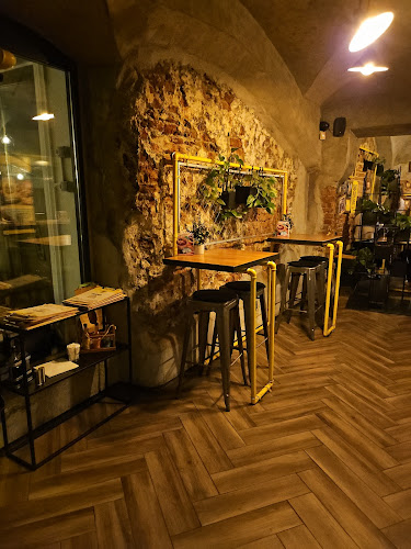 Submarine Burger Tkalčićeva - Gastronomija i ugostiteljstvo