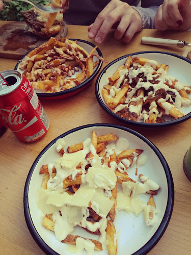 Submarine Burger Frankopanska - Gastronomija i ugostiteljstvo