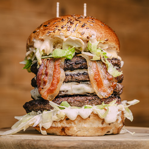 Submarine Burgers Rudeš - Gastronomija i ugostiteljstvo