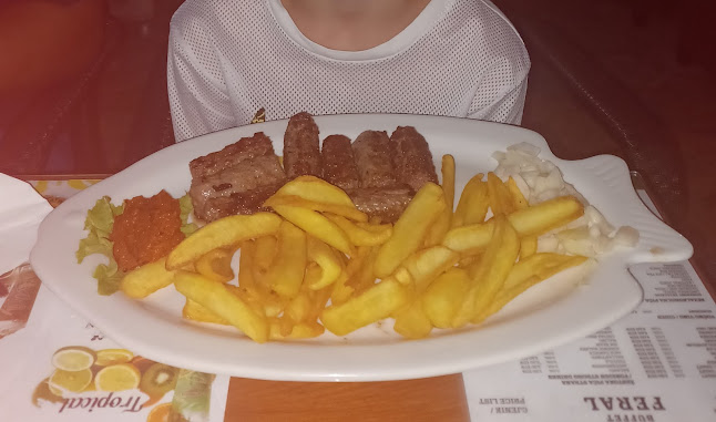 Opinii despre Beach Bar Paja în Srima - Gastronomija i ugostiteljstvo