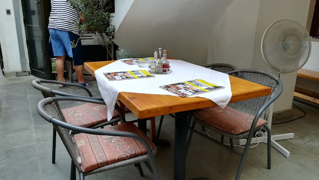 Ul. Matije Gubca 7, 21310, Omiš