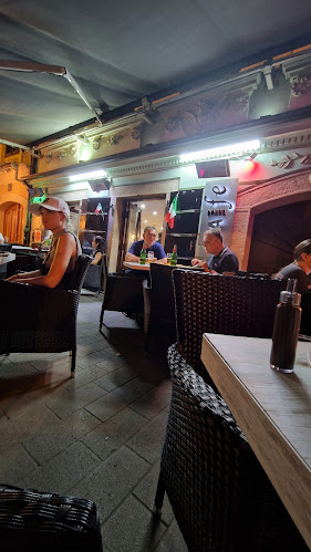 L' oro di Napoli - Gastronomija i ugostiteljstvo